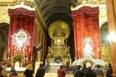 La Catedral de Salta recibió a cientos de turistas
