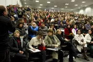 Los docentes de la UNT decidieron continuar con el paro por tiempo indeterminado