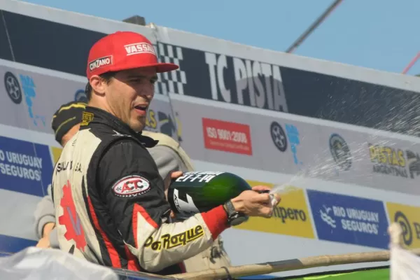 Matías Rossi les bailó el cuartetazo con su Chevrolet