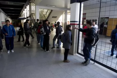 La Justicia ampara a alumnos de la UNT