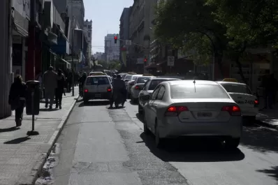 Una cuadra de la Buenos Aires sería peatonal en las horas pico