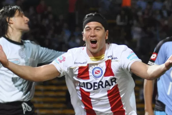 Jota Morales ya definió qué camiseta vestirá la próxima temporada
