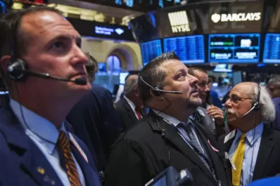 La Bolsa se desbarrancó y el dólar blue subió a $ 12,70