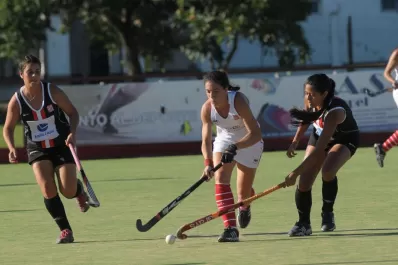 Las “santas” reciben a Los Tarcos, uno de los punteros