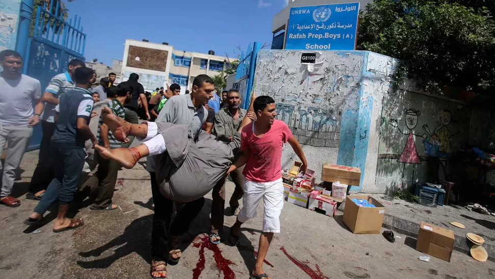 SIN TREGUA. Miles de palestinos murieron desde que Israel retomó los bombardeos hace casi un mes. REUTERS