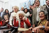 Después de 36 años, Carlotto encontró a su nieto Guido