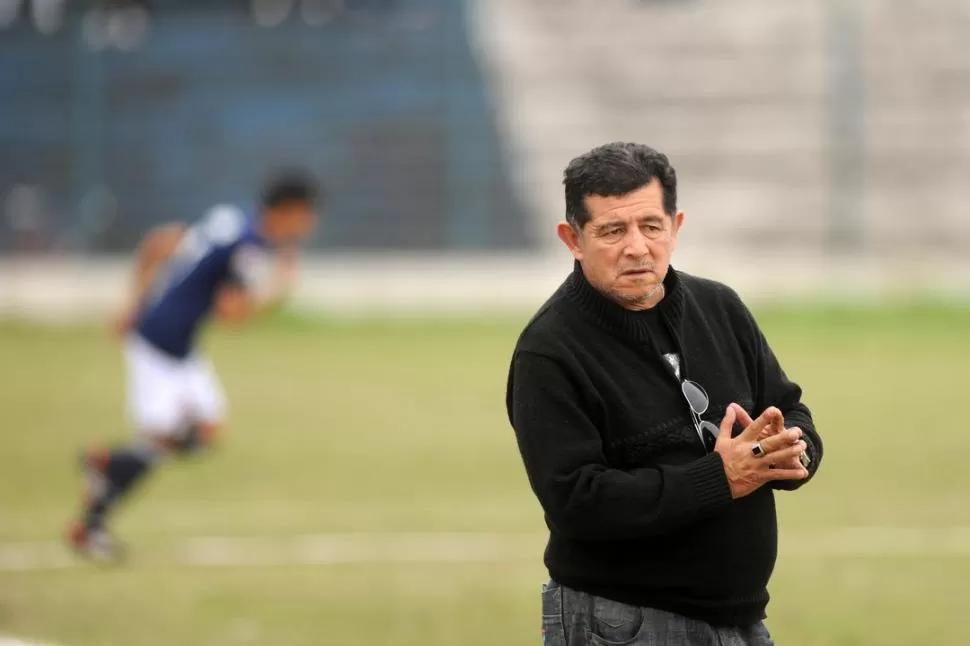 CONFORME. Jorge Raúl Salas, el entrenador de Almirante Brown, dijo estar satisfecho con el accionar de sus dirigidos. 