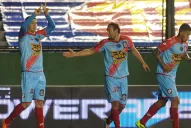 Arsenal lo dio vuelta y venció 2-1 a Estudiantes