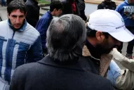 Incidentes en el Rectorado: derribó de un cabezazo a un joven y quedó filmado