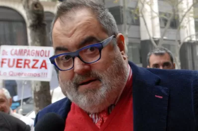 Lanata: Flor de la V es un travesti y punto