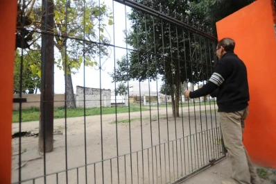 En el barrio Obrero, los vecinos se sienten “presos” de la cárcel