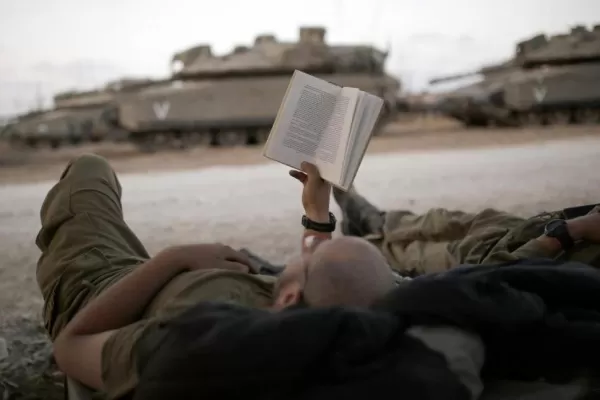 Israel y palestinos extienden la tregua para seguir negociando