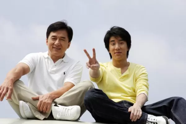 El hijo de Jackie Chan  pide disculpas