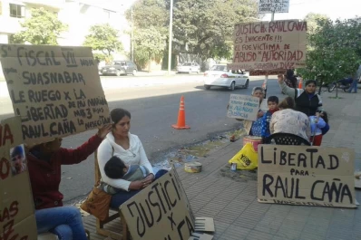 Denuncian una golpiza policial