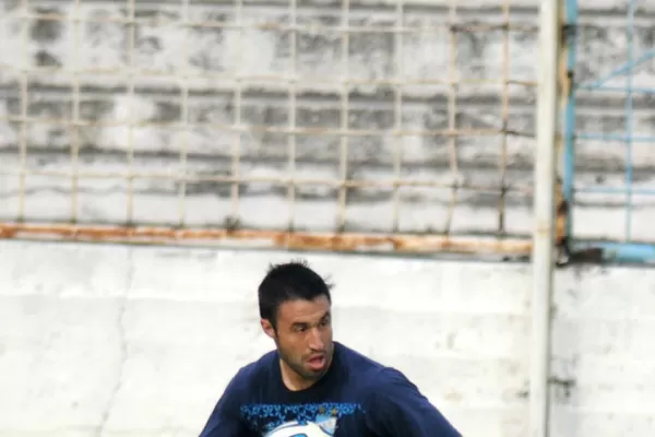 Malagueño vuelve a la titularidad en Atlético