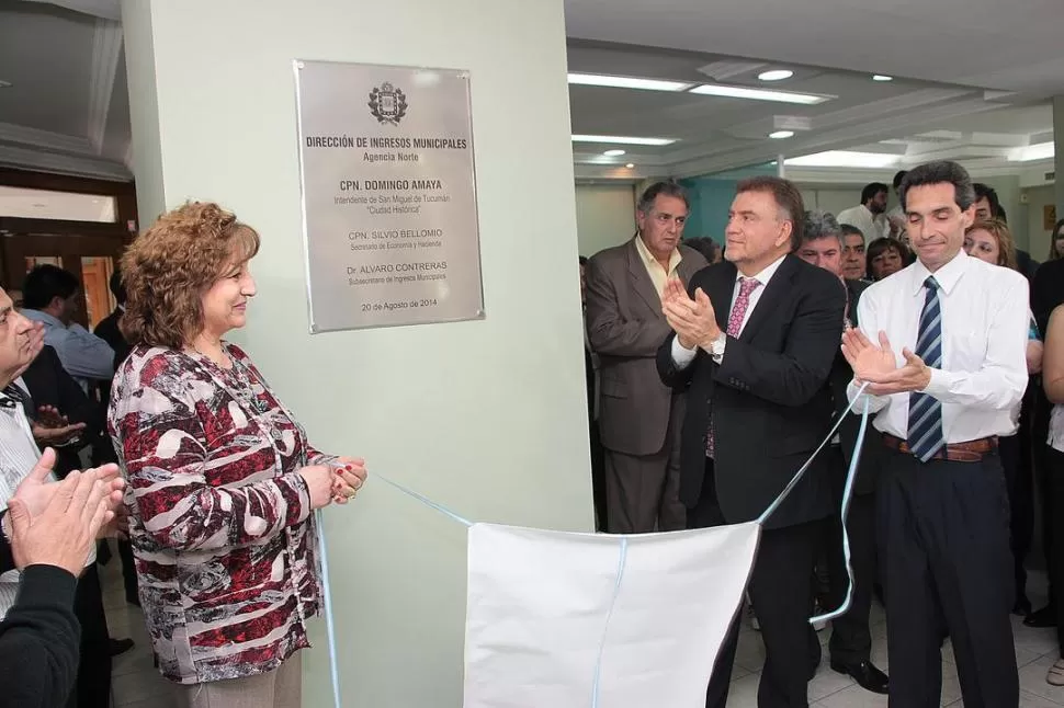 INGRESOS MUNICIPALES. Amaya inauguró ayer la nueva sede del organismo recaudador, en Barrio Norte. prensa municipal