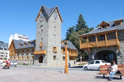 Una tucumana denunció que la violó un compañero, cuando iba en el colectivo