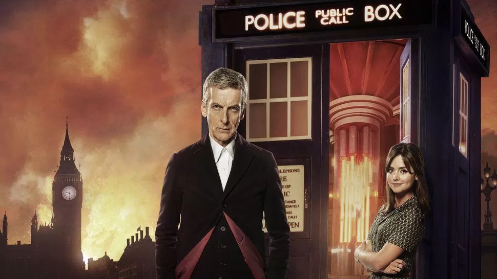 ESTRENO. Doctor Who, Temporada 8, Episodio 1. El Doctor (Peter Capaldi) y Clara (Jenna Coleman). FOTO ©BBC/BBC Worldwide 2014 / RAY BURMISTON