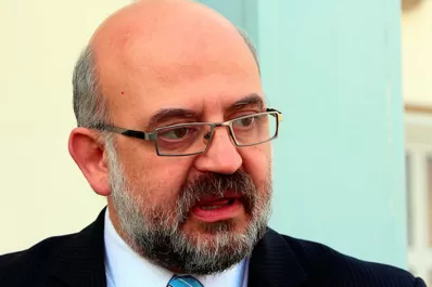 Un ministro y otros cinco funcionarios renunciaron en Río Negro