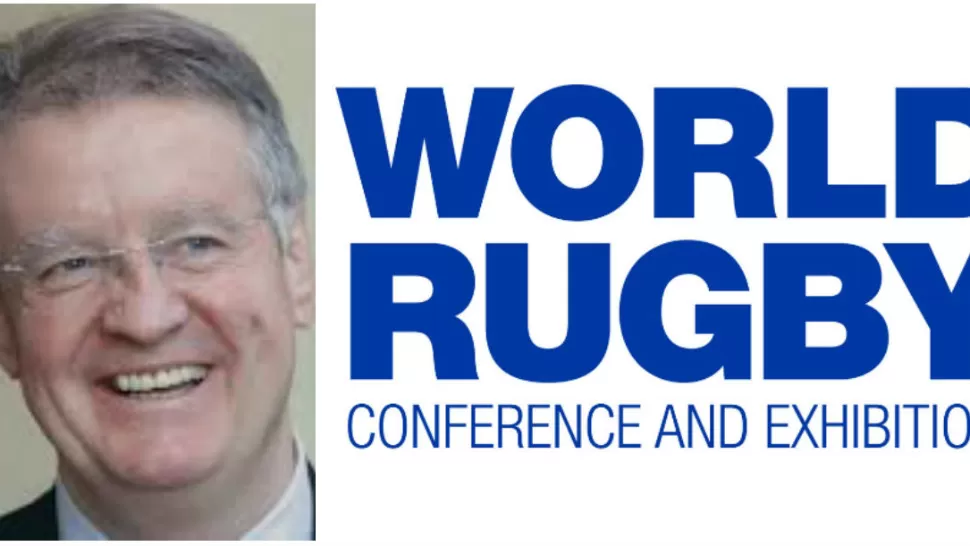 CAMBIO DE NOMBRE. Bernard Lapasset, el titular de la IRB, y el nuevo logo de la institución, que pasará a llamarse World Rugby.