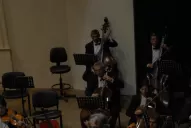 El coro se potencia en las voces masculinas