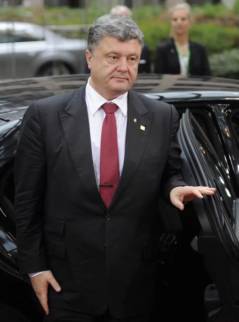 EN BRUSELAS. El presidente Petro Poroshenko llega a la cumbre. Reuters
