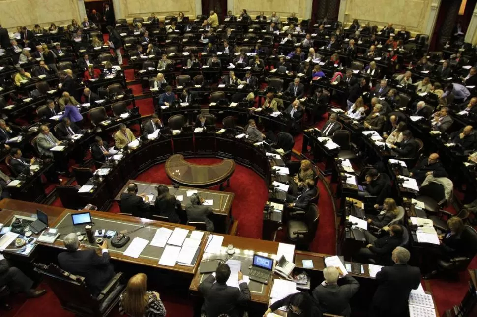FOCO DE ATENCIÓN. El Senado concentrará esta semana duros debates entre el kirchnerismo y la oposición. dyn