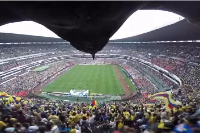 El mítico Estadio Azteca, filmado por un águila