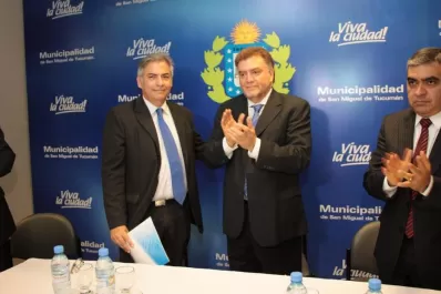 Amaya contrató a  un ex alperovichista