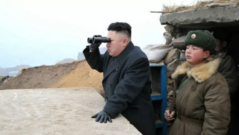 SIN AVISO.  El régimen de Kim Jong-un lanzó tres misiles al Mar de Japón y en Corea de Sur crece la incertidumbre sobre los motivos del disparo de estos cohetes. 