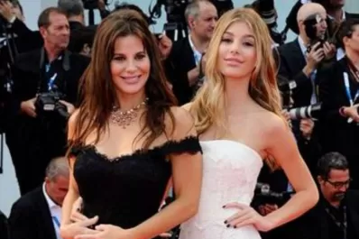 Derrite corazones Camila Morrone, la hijastra argentina de Al Pacino