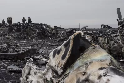 El avión de Malaysia Airlines MH17 que cayó en Ucrania sufrió un ataque, según una investigación