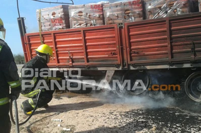 Un camión que venía a Tucumán se incendió en Santiago del Estero