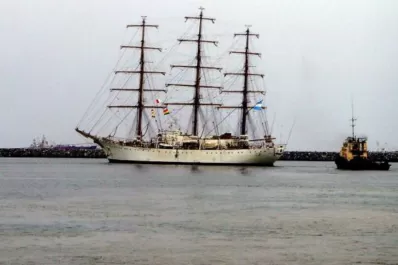 La Fragata Libertad ayudará a buscar a los náufragos perdidos en Brasil