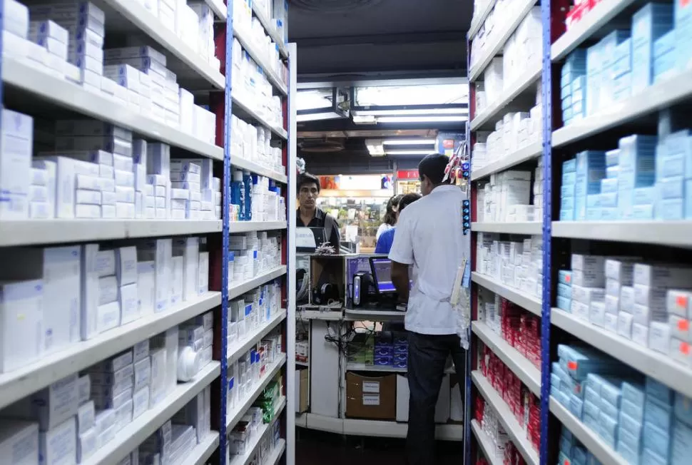 SIN ATENCIÓN. Las farmacias iniciarán un plan de lucha nacional por la deuda que el PAMI mantiene con el sector, según dijeron. la gaceta / foto de  ANALIA JARAMILLO (archivo)