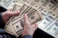 Bajó el dólar blue: llegó a $ 14,97