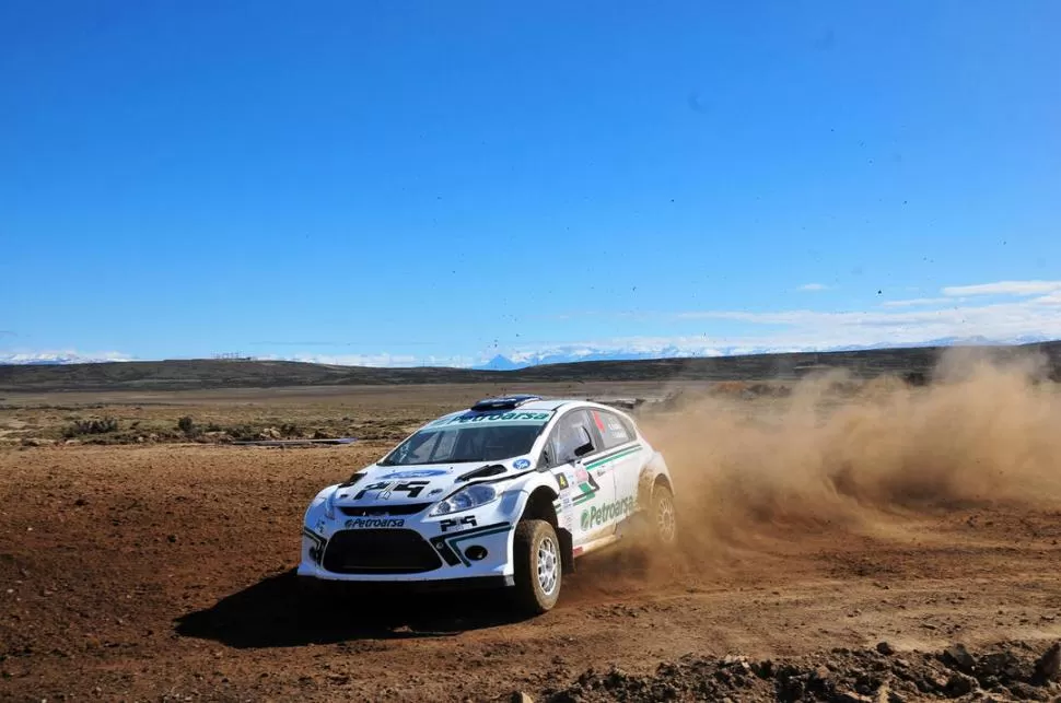 BUEN TRABAJO. Gerónimo Padilla terminó 2° con su Ford Fiesta en el shakedown del segundo grupo de Maxi Rally. 