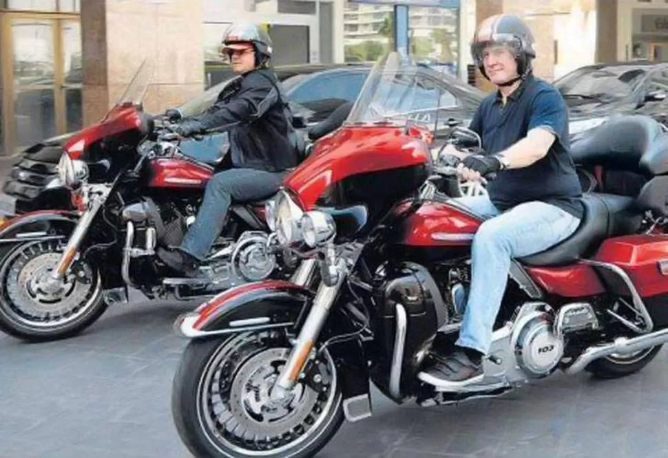 “FIERRERO”. Boudou acumuló en tres años más de un centenar de multas por infracciones con su auto y sus motos. foto de o  estado de s. paulo (archivo)