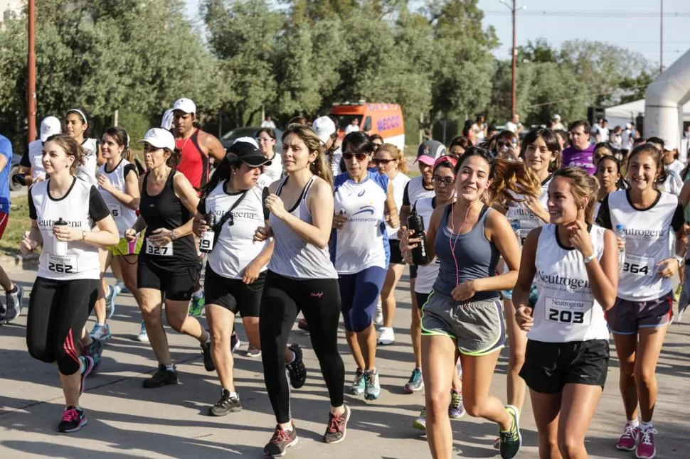 FUE UN ÉXITO. Más de 750 corredores participaron en la primera edición. 