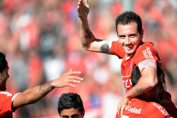 Independiente venció a Rosario Central y se mantiene en carrera
