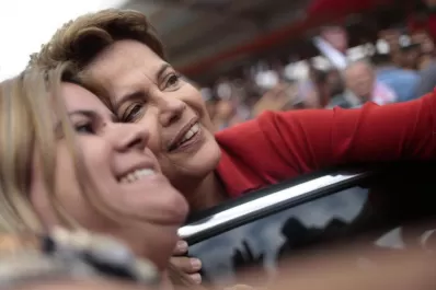 Rousseff recupera terreno en una carrera electoral muy ajustada
