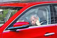 Griesa define si declara en desacato a Argentina, que ratifica que va a pagar