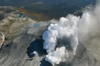 La erupción del volcán japonés Ontakesan se cobró la vida de 36 personas