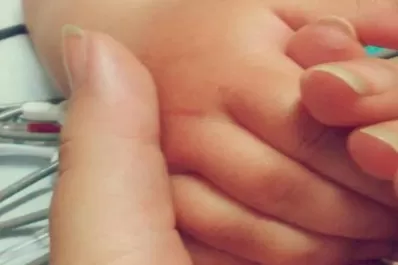 Dieron de alta a Martina, la bebé encontrada en una alcantarilla