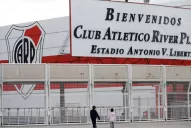 El Monumental abrió sus puertas, con una fuerte custodia