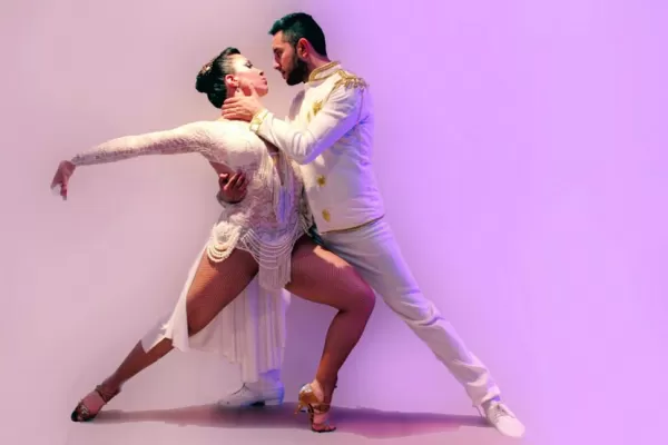 Dos días para bailar pegadito y sensual