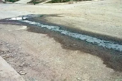 En el barrio Lomas, un derrame cloacal atenta contra la salud