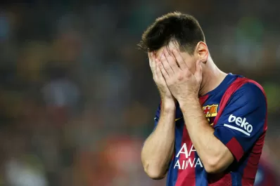 Messi le dio la espalda al DT y desató la polémica