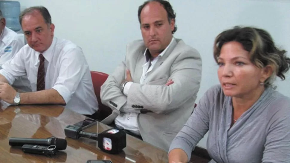 PRESENTACIÓN. El Ministerio de Salud de Jujuy anunció medidas para prevenir una eventual entrada del virus del Ébola. TELAM