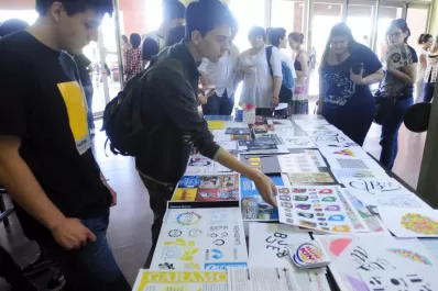 “En la era de la imagen, el diseñador es el que potencia el mensaje”